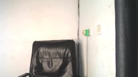 Snapshot of pinky_pussy68635 chatting on 09.29.25 Arena online show from 09.29.25