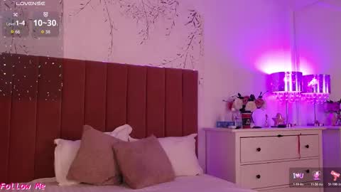 Snapshot of pinkyspark chatting on 02.22.26 Pinky online show from 02.22.26