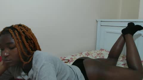 zenah online show from 04.26.26