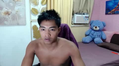Snapshot of pinoy_brix chatting on 05.29.26 pinoy_brix online show from 05.29.26