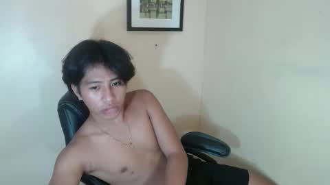 Snapshot of pinoy_fuckboyxxx chatting on 04.27.26 pinoy_fuckboyxxx online show from 04.27.26