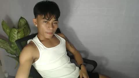 Snapshot of pinoy_palautogxxx chatting on 02.22.26 pinoy_palautogxxx online show from 02.22.26