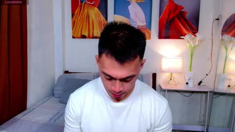 Snapshot of pinoymilker chatting on 12.30.24 ethan online show from 12.30.24