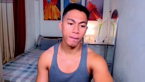 Snapshot of pinoymilker chatting on 01.03.25 ethan online show from 01.03.25