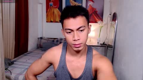 Snapshot of pinoymilker chatting on 01.16.25 ethan online show from 01.16.25