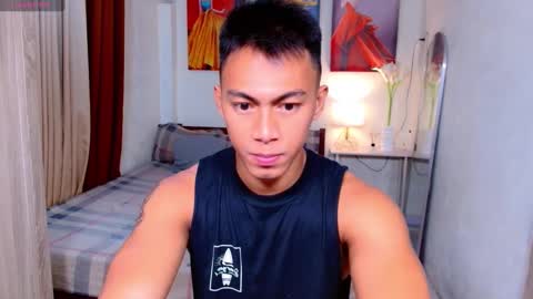 Snapshot of pinoymilker chatting on 02.07.25 ethan online show from 02.07.25