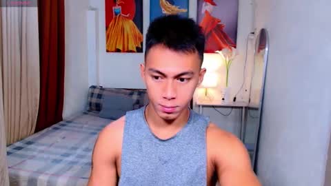 Snapshot of pinoymilker chatting on 02.08.25 ethan online show from 02.08.25