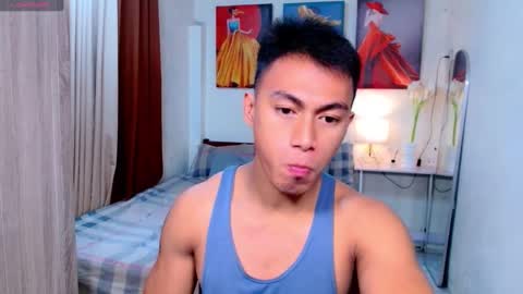 Snapshot of pinoymilker chatting on 02.15.25 ethan online show from 02.15.25
