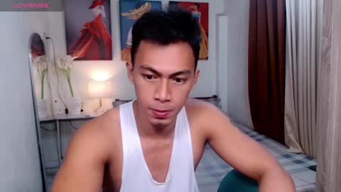 Snapshot of pinoymilker chatting on 02.21.25 ethan online show from 02.21.25