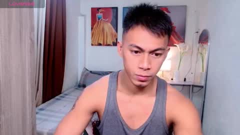 Snapshot of pinoymilker chatting on 02.26.25 ethan online show from 02.26.25