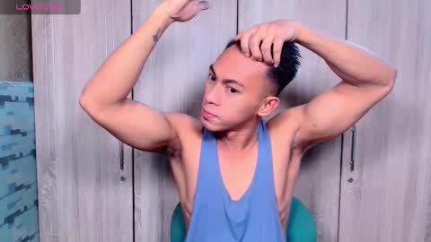 Snapshot of pinoymilker chatting on 03.03.25 ethan online show from 03.03.25