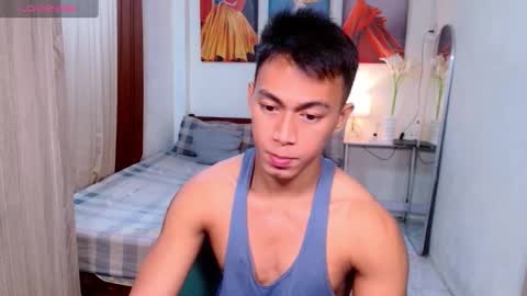 Snapshot of pinoymilker chatting on 03.07.25 ethan online show from 03.07.25