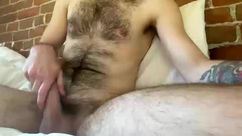 Snapshot of pintior chatting on 10.13.25 Pint online show from 10.13.25