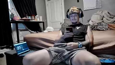 Snapshot of pippylongdickin chatting on 05.27.26 pippylongdickin online show from 05.27.26