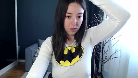piscesgirl06 online show from 04.28.26