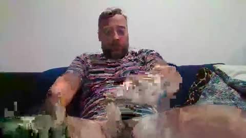 Snapshot of pislezg1 chatting on 10.12.25 pislezg1 online show from 10.12.25