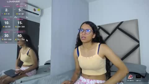 pitufa__ online show from 12.16.25