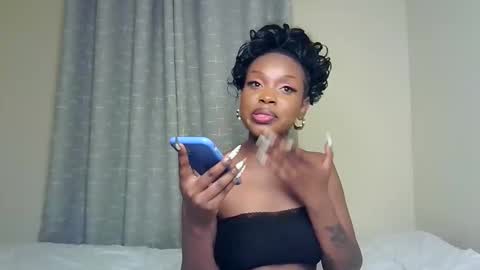 Snapshot of pixie_roman chatting on 04.24.26 Majesty online show from 04.24.26
