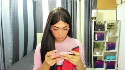 Snapshot of pixiedoll_ chatting on 06.29.26 pixiedoll_ online show from 06.29.26