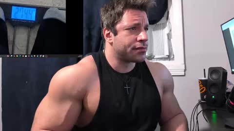 Snapshot of pizza_biceps chatting on 02.15.26 pizza_biceps online show from 02.15.26