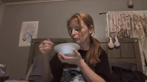pizzedwife online show from 05.13.26