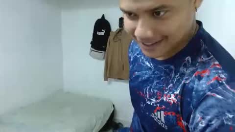 Snapshot of playboy758316 chatting on 03.04.25 playboy758316 online show from 03.04.25