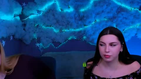 Sophie online show from 04.22.26