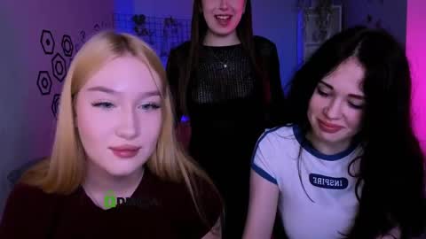 Sophie online show from 04.26.26