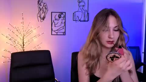 Sophie online show from 07.14.26