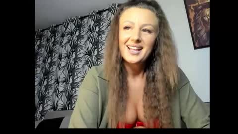 Snapshot of playfulaudrey chatting on 06.03.26 PlayfulAudrey online show from 06.03.26