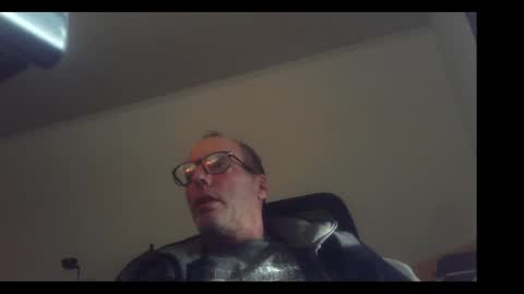 Snapshot of playfuljoy chatting on 04.01.26 StudMan online show from 04.01.26