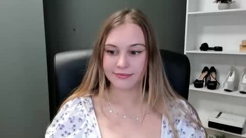 Valeria online show from 04.23.26