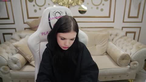 Lana online show from 12.15.25