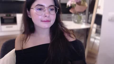 Snapshot of playnofuckinggames chatting on 10.05.25 Mary online show from 10.05.25