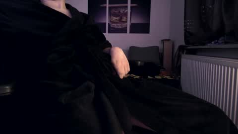 Hello ask me  . Im glad  to see you here in my room. Welcome PVT is open online show from 01.21.25