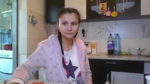 Snapshot of pleas3s_sweet chatting on 01.28.25 pleas3s_sweet online show from 01.28.25