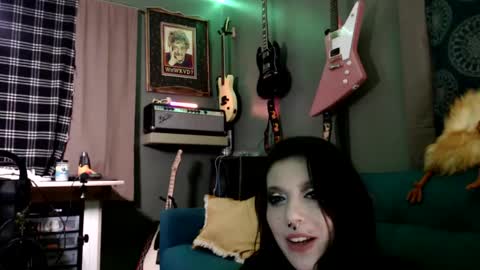 pleasantdinosaurus7537 online show from 11.28.25