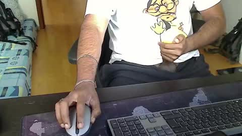 Snapshot of pleasure5845 chatting on 10.01.25 Sam online show from 10.01.25