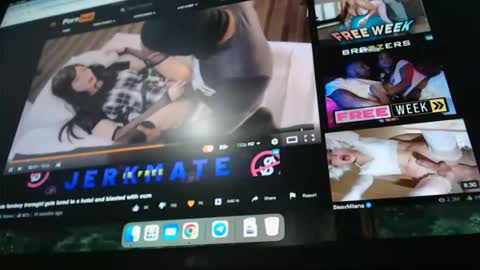 Snapshot of pleasuremebi chatting on 10.23.25 PleasureMeBi online show from 10.23.25