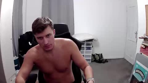 plkrisztian online show from 09.10.25