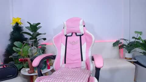 Ploysai online show from 11.22.25