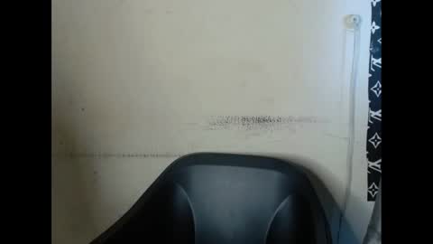 Snapshot of plumnjuicyx chatting on 03.06.25 plumnjuicyx online show from 03.06.25