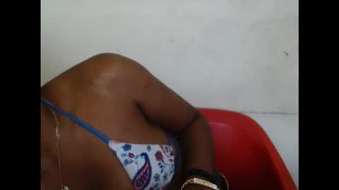 Snapshot of plumnjuicyx chatting on 09.26.25 plumnjuicyx online show from 09.26.25