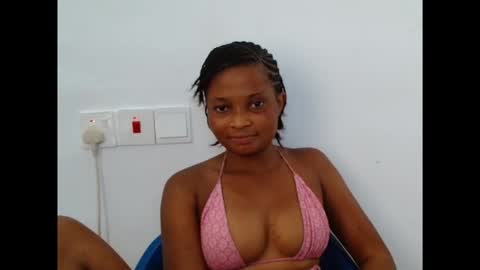 Snapshot of plumnjuicyx chatting on 10.08.25 plumnjuicyx online show from 10.08.25