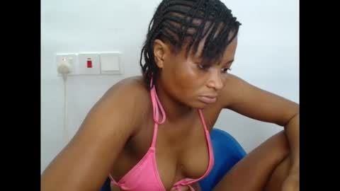 Snapshot of plumnjuicyx chatting on 10.13.25 plumnjuicyx online show from 10.13.25