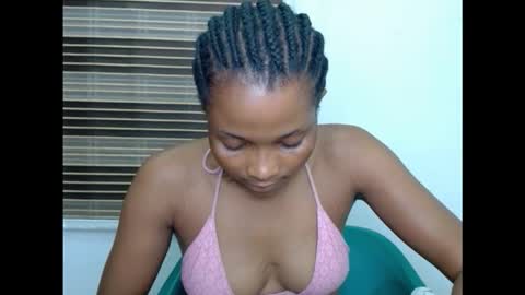 Snapshot of plumnjuicyx chatting on 12.03.25 plumnjuicyx online show from 12.03.25