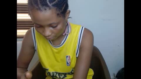 Snapshot of plumnjuicyx chatting on 12.17.25 plumnjuicyx online show from 12.17.25