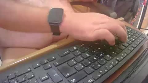 Snapshot of pmartemo chatting on 10.02.25 pmartemo online show from 10.02.25