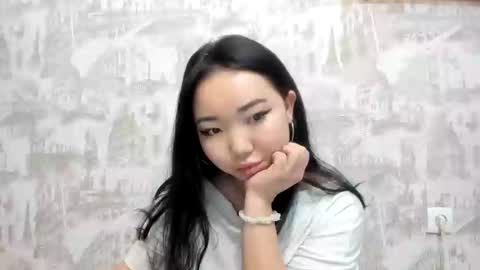 Erica online show from 02.24.25