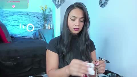 Snapshot of pocahontas921 chatting on 02.19.26 Emi online show from 02.19.26